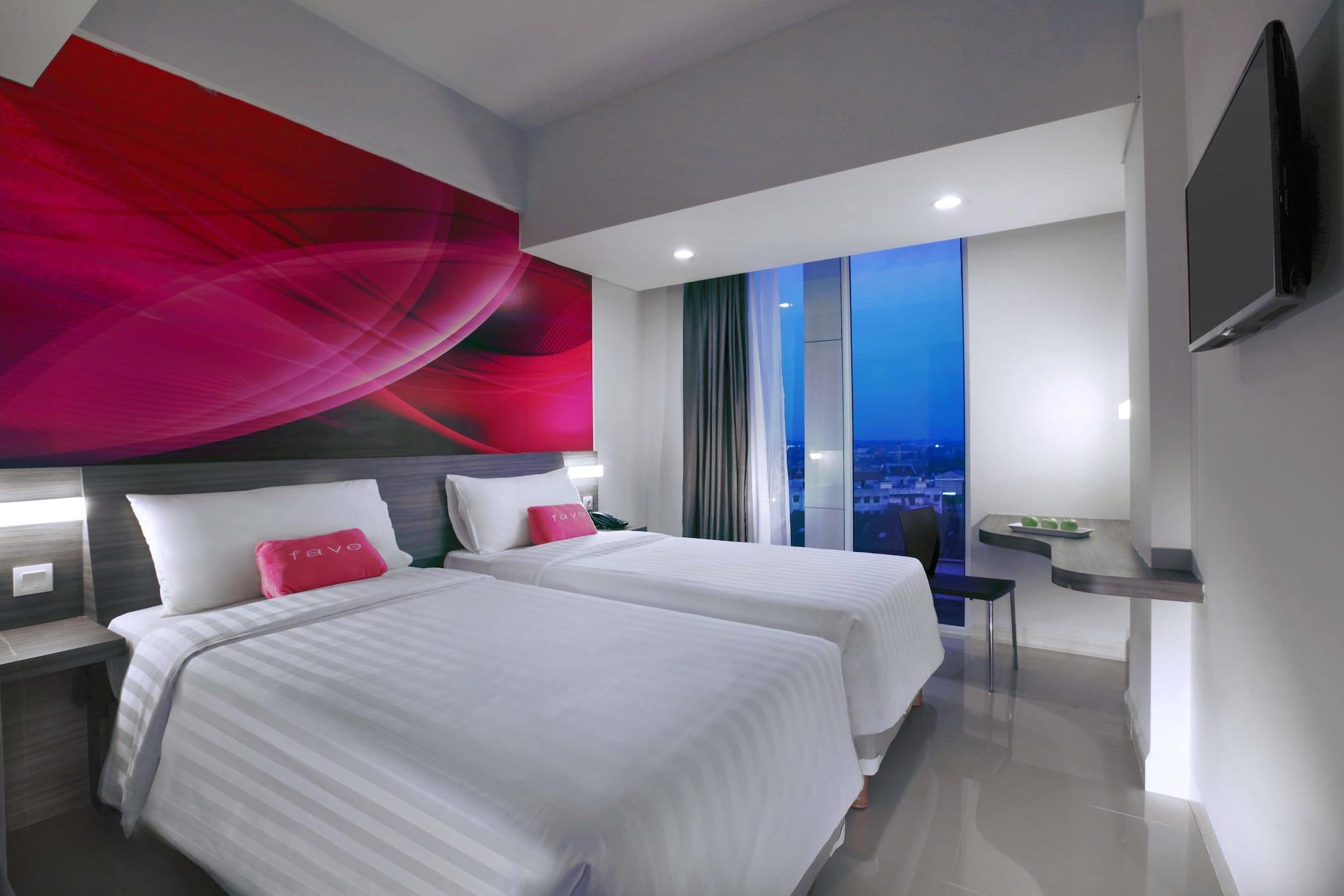 เฟฟโฮเต็ล เปกันบารู Hotel ภายนอก รูปภาพ