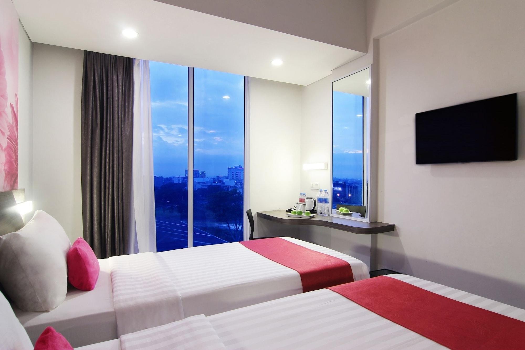 เฟฟโฮเต็ล เปกันบารู Hotel ภายนอก รูปภาพ