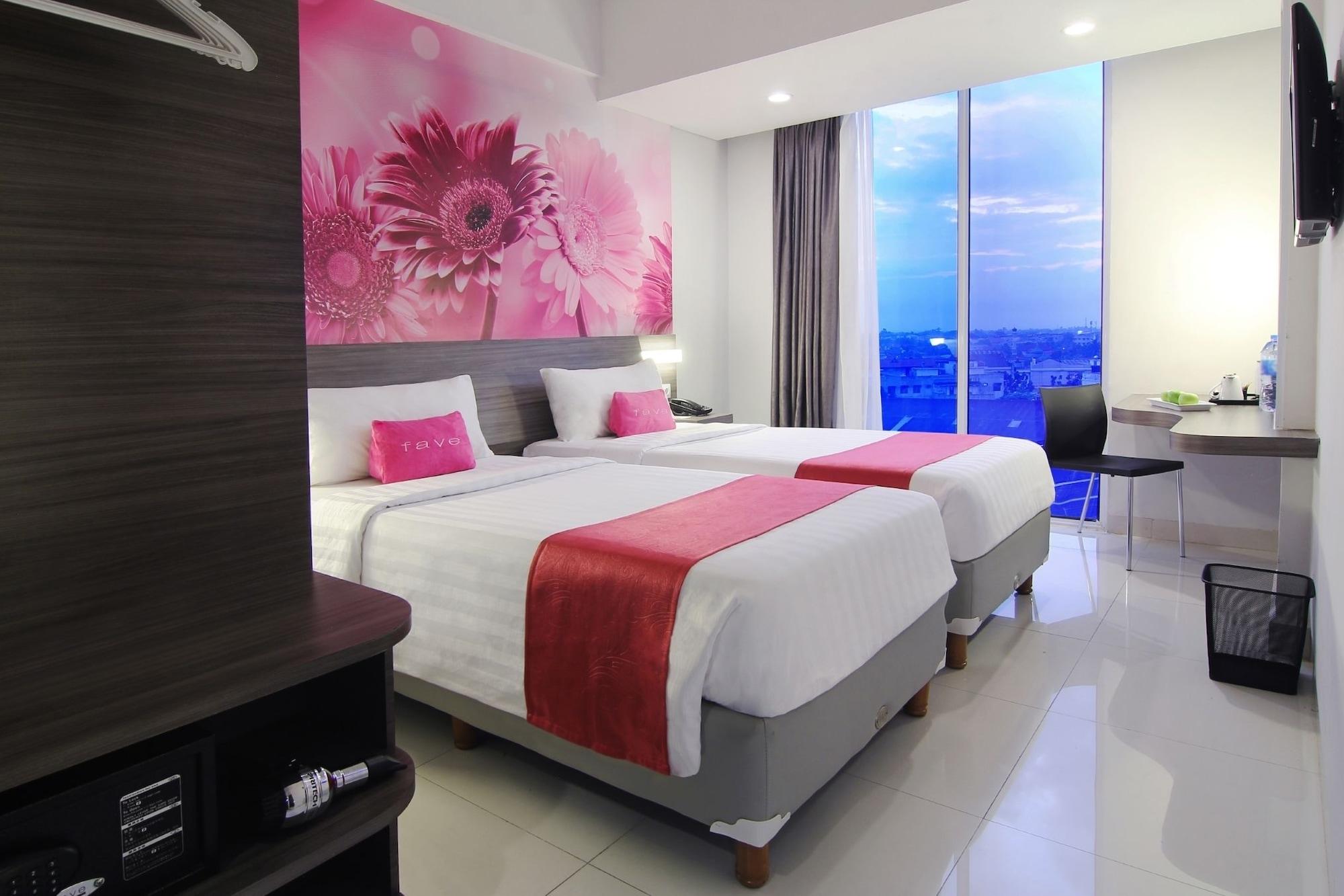 เฟฟโฮเต็ล เปกันบารู Hotel ภายนอก รูปภาพ