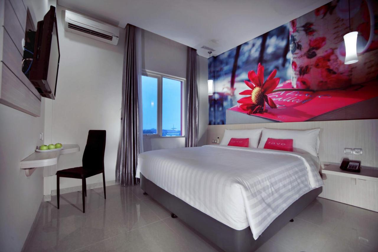 เฟฟโฮเต็ล เปกันบารู Hotel ภายนอก รูปภาพ