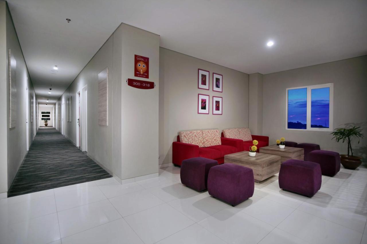 เฟฟโฮเต็ล เปกันบารู Hotel ภายนอก รูปภาพ