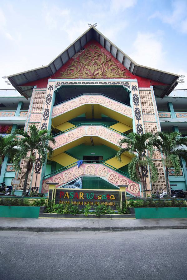 เฟฟโฮเต็ล เปกันบารู Hotel ภายนอก รูปภาพ